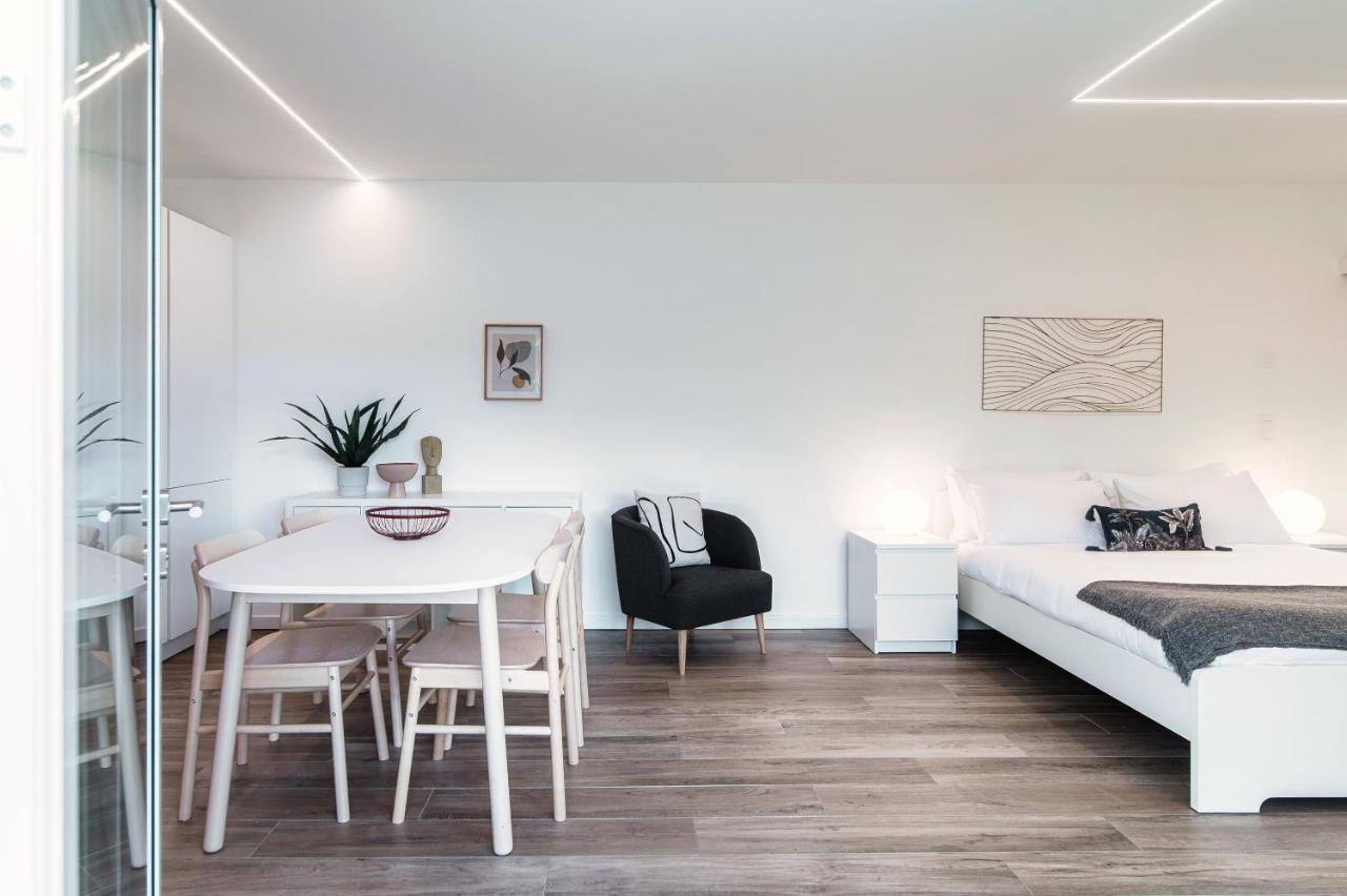 La Palma 3 By Quokka 360 - Studio With Terrace And Lake View Montagnola ภายนอก รูปภาพ